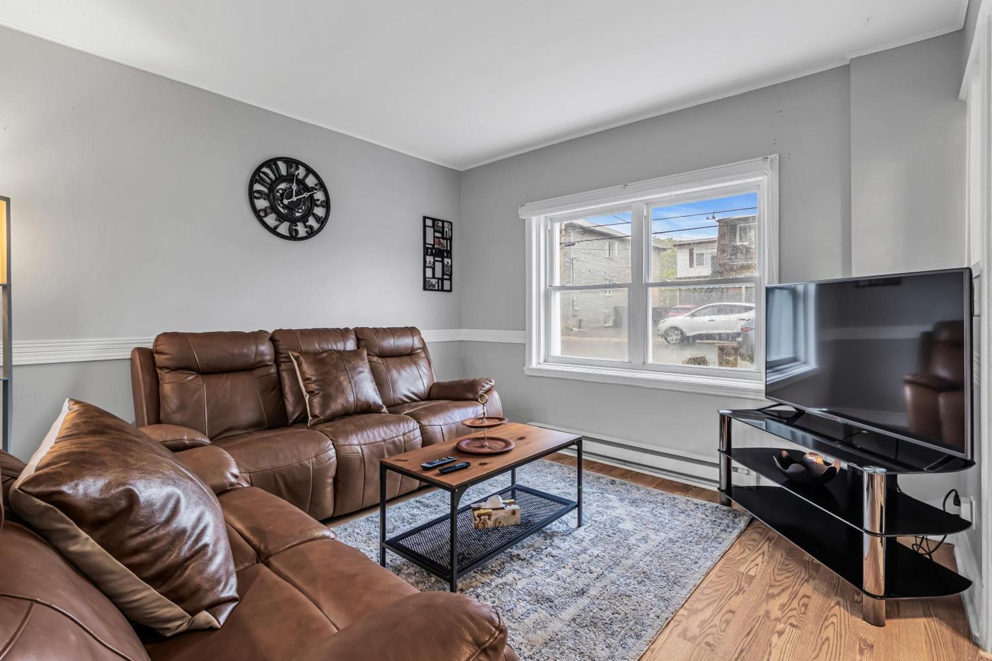 Beautiful 2 Bdr South Shore Montreal ロンゲール エクステリア 写真